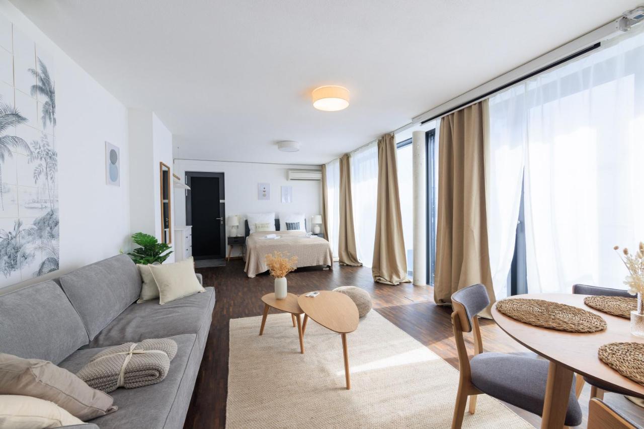 Global Living - Design Apartment I Rathausplatz I Beamer I Ac I Kitchen I Augsburg Exterior photo